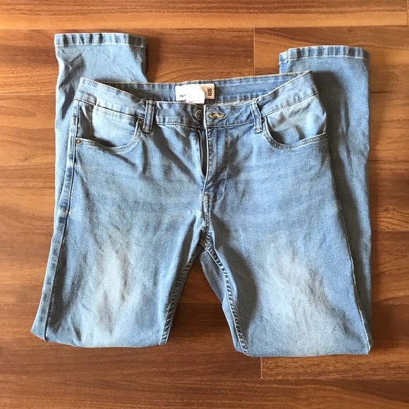 Light wash jeans - Picture 3 of 6